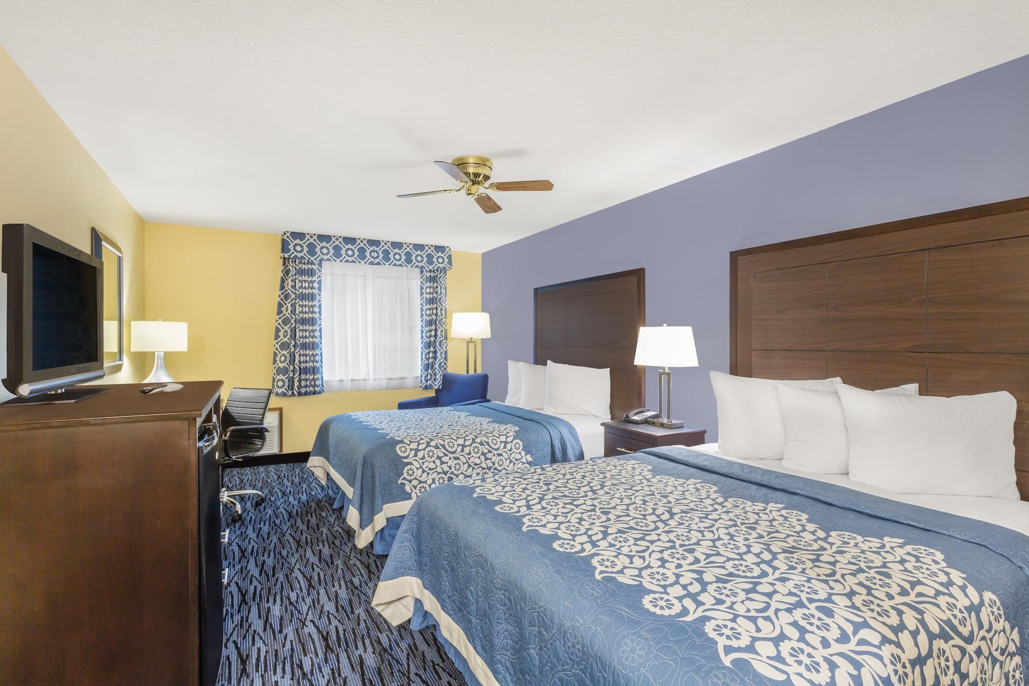Days Inn By Wyndham Moab Bagian luar foto